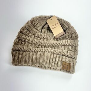 C.C knit beanie hat brown